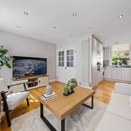 Hidden Gem In Central Location - Beautiful 2 Bed London Exteriör bild